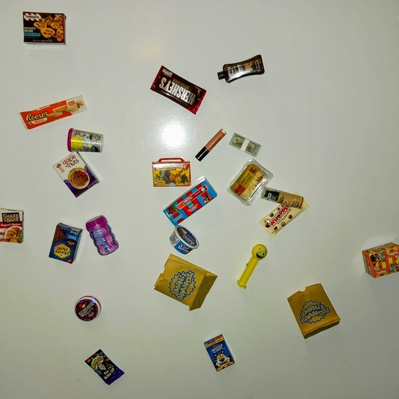 ONE, (RANDOMLY SELECTED) HAND-MADE, MINI-BRAND, REFRIGERATOR, MAGNET - Picture 10 of 10
